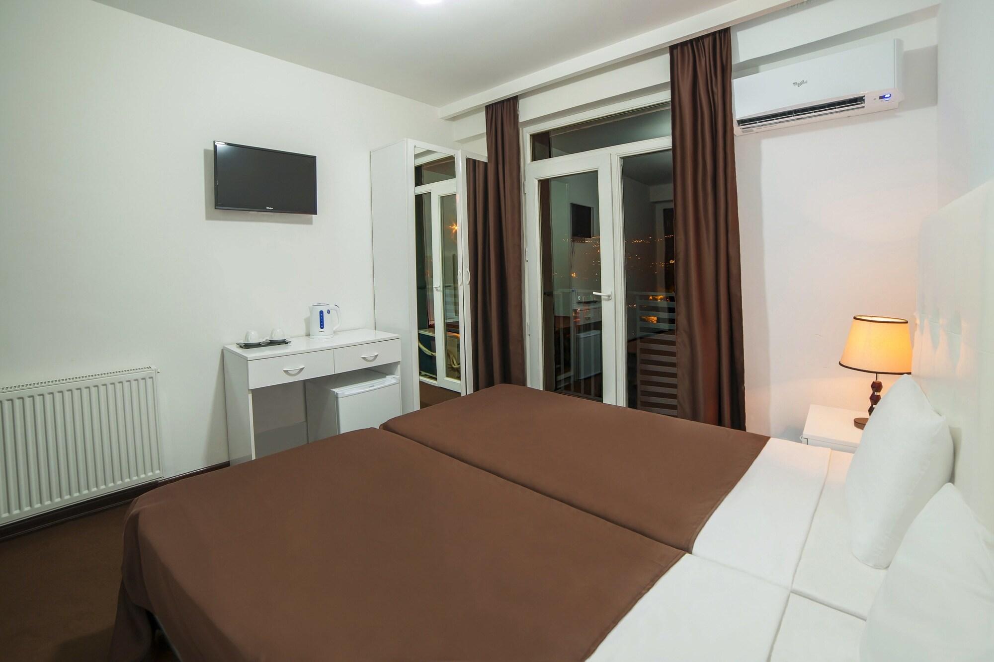 Hotel Grand Palace Tbilisi Luaran gambar