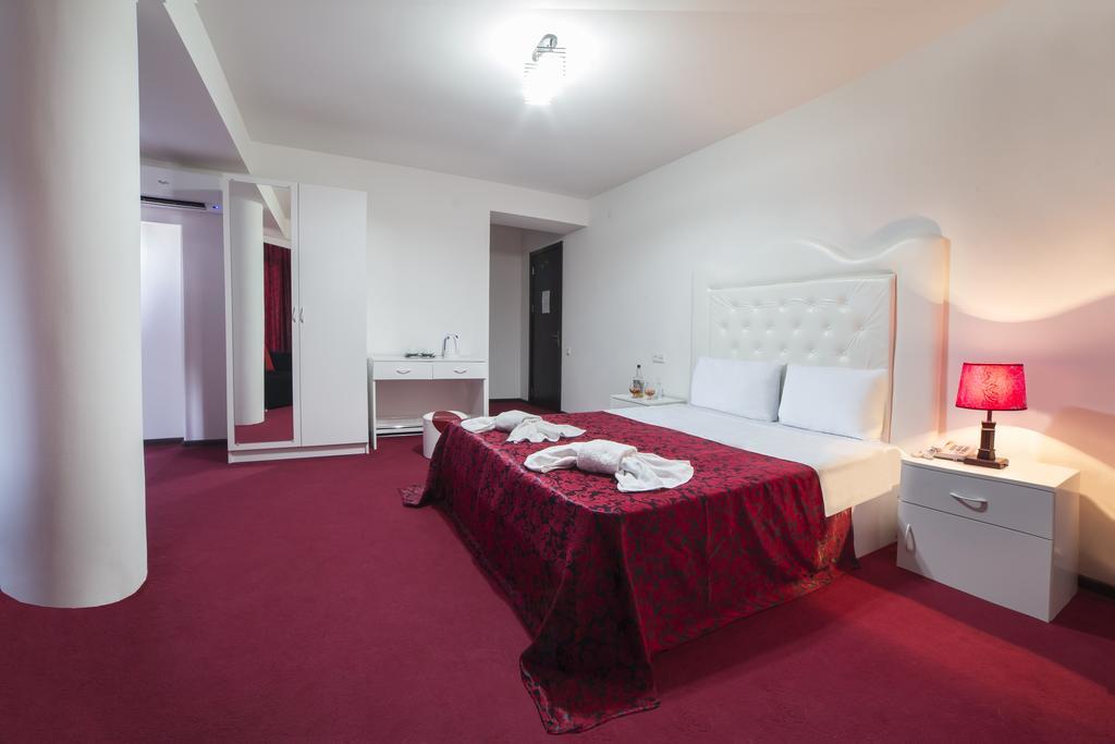 Hotel Grand Palace Tbilisi Luaran gambar