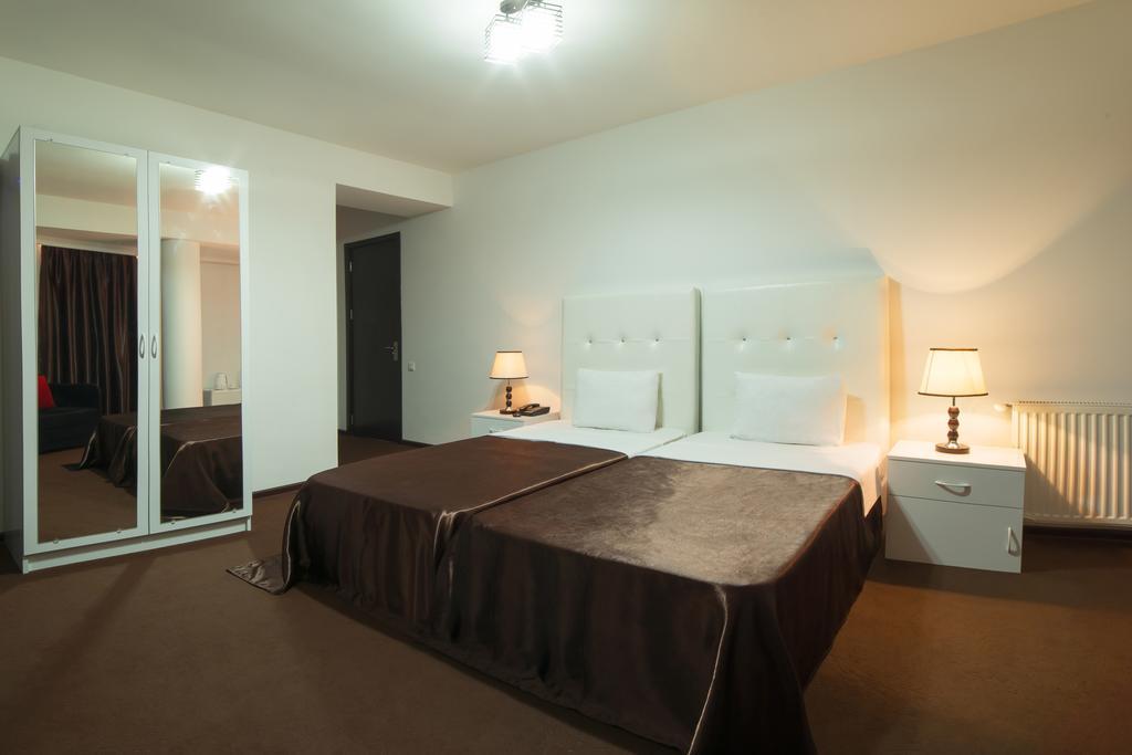 Hotel Grand Palace Tbilisi Luaran gambar